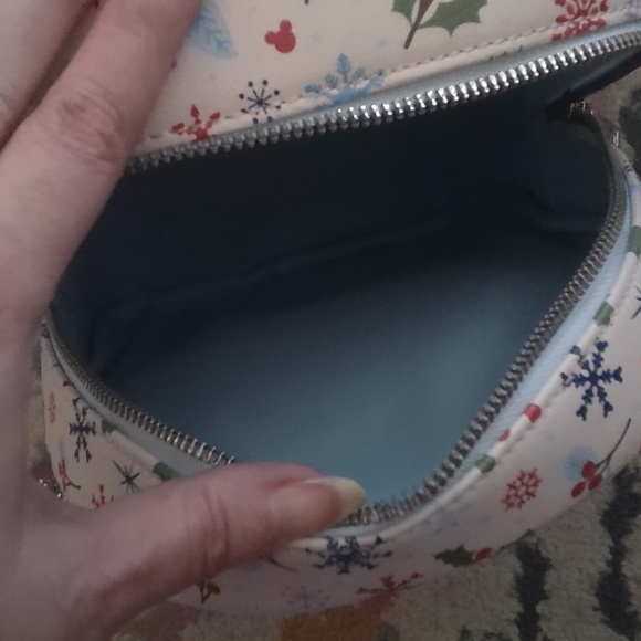 Disney Her Universe Minnie and Mickey Snow Angel mini backpack - Picture 3 of 5